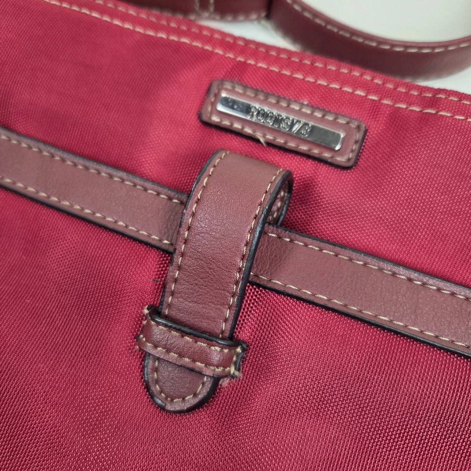 Bolso Bandolera Roots 73 Rojo Nylon Poliéster Imitación Cuero Cremallera Superior Foto 3 de 4