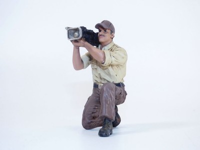 FIGURINE REPORTER CAMERAMAN 4x4 -7 raid OffRoad 1/18