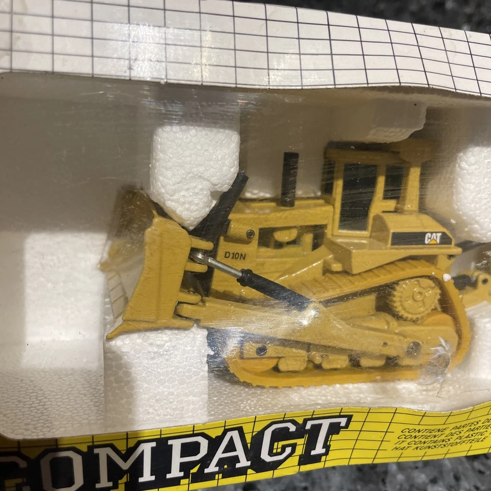 Tractor de cadena compacto Joal Caterpillar Cat D-10 fundido a presión escala 1/70  Foto 2 de 4