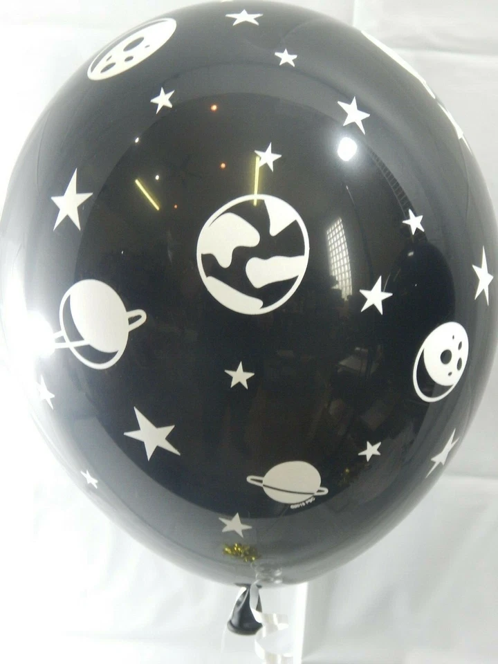 Globos espaciales, globos celestes, estrellas, planetas. Látex blanco y negro Foto 2 de 4