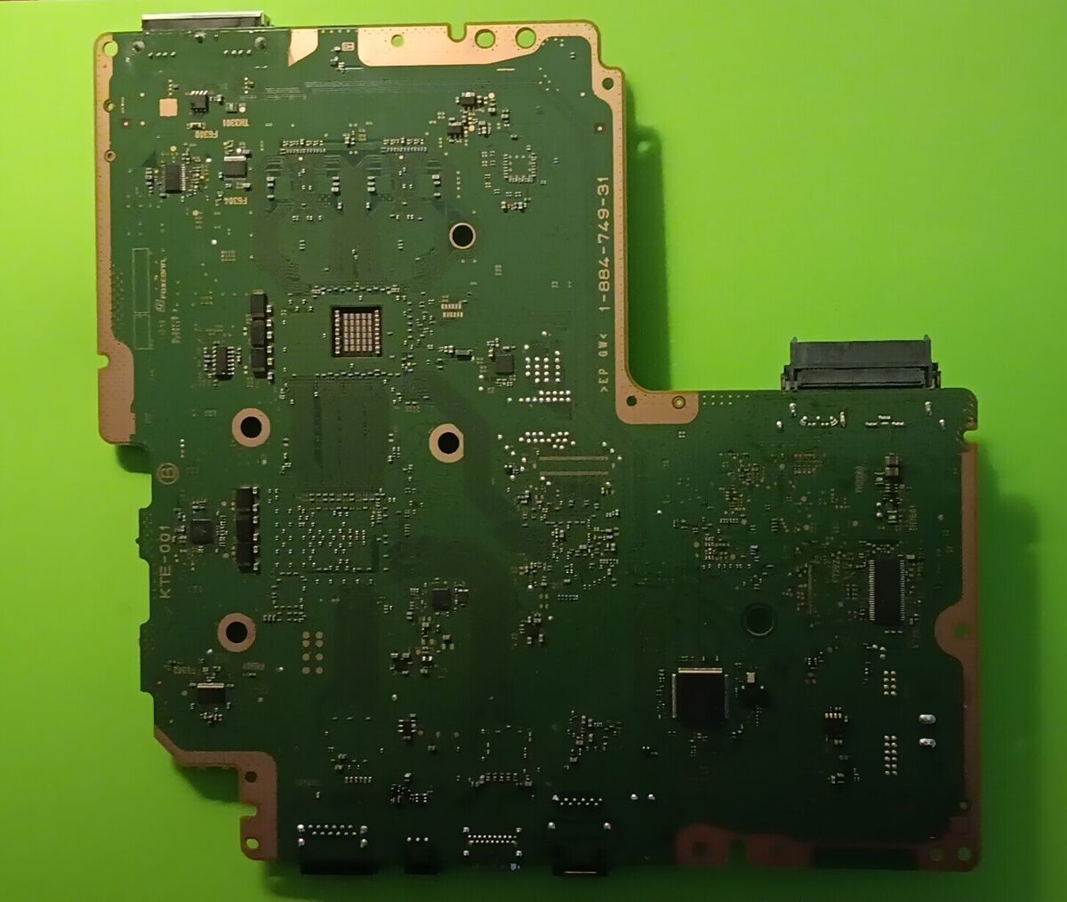 Sony PlayStation 3 Slim (PS3 Slim) Motherboard Model KTE-001 Sony PlayStation 3 Slim (PS3 Slim) Motherboard Model KTE-001