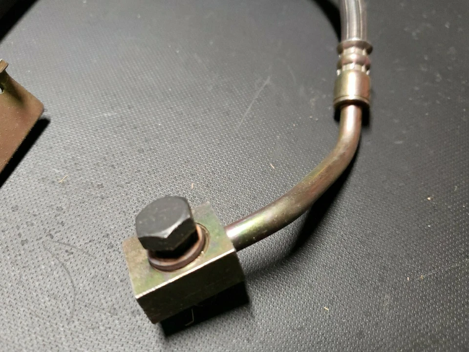 Componentes de freno para Ford OEM 03-11 Crown Victoria - Manguera de freno izquierda 3W1Z2A442BA Foto 3 de 4