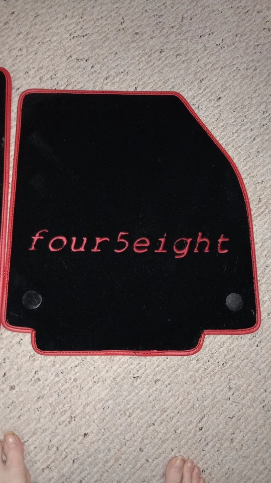 Alfombrillas Ferrari personalizadas Foto 3 de 4