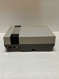 Official Nintendo Entertainment System NES-001 Console Duck Hunt / Mario Tested
