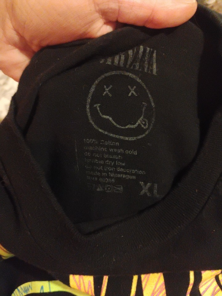 T-shirt Nirvana Unisexe Noir - Manches Courtes, Col Rond, 100% Coton - Imprimé Groupe Emblématique - Pour Fans De Musique Grunge