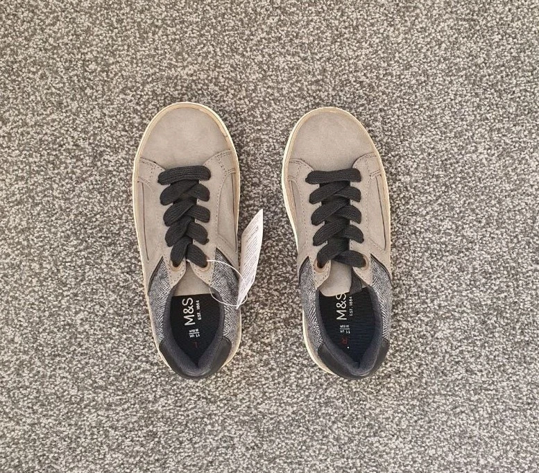 M S Kids Boys Grey Suede Trainers Black Lace Retro Style Size UK11