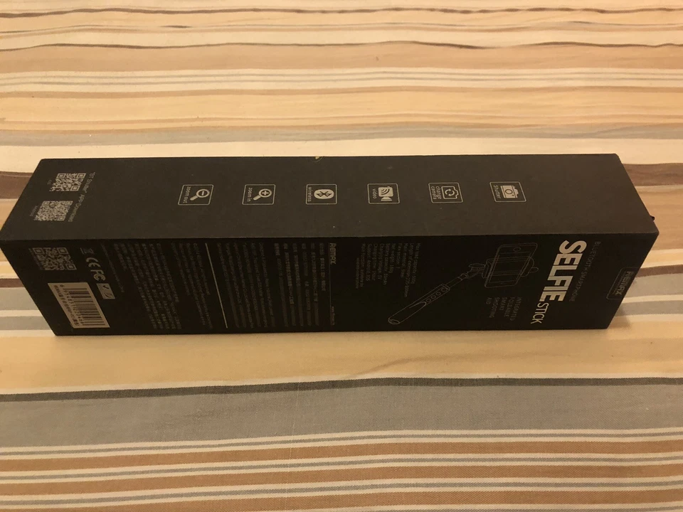 Remax RP-P2 Palo Selfie Integrado Fordable Ayuda de Disparo Inteligente Nuevo en Caja Sellado Foto 2 de 4