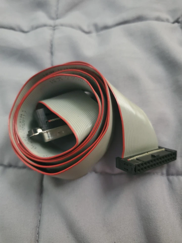 Vintage Red and Blue ribbon cables for Vintage Computers. - Image 2 of 3