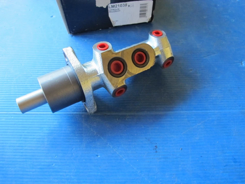 Maître-cylindre de freins tandem Delphi pour Citroën AX 1.4i GTi, Peugeot 306 - Photo 1/1