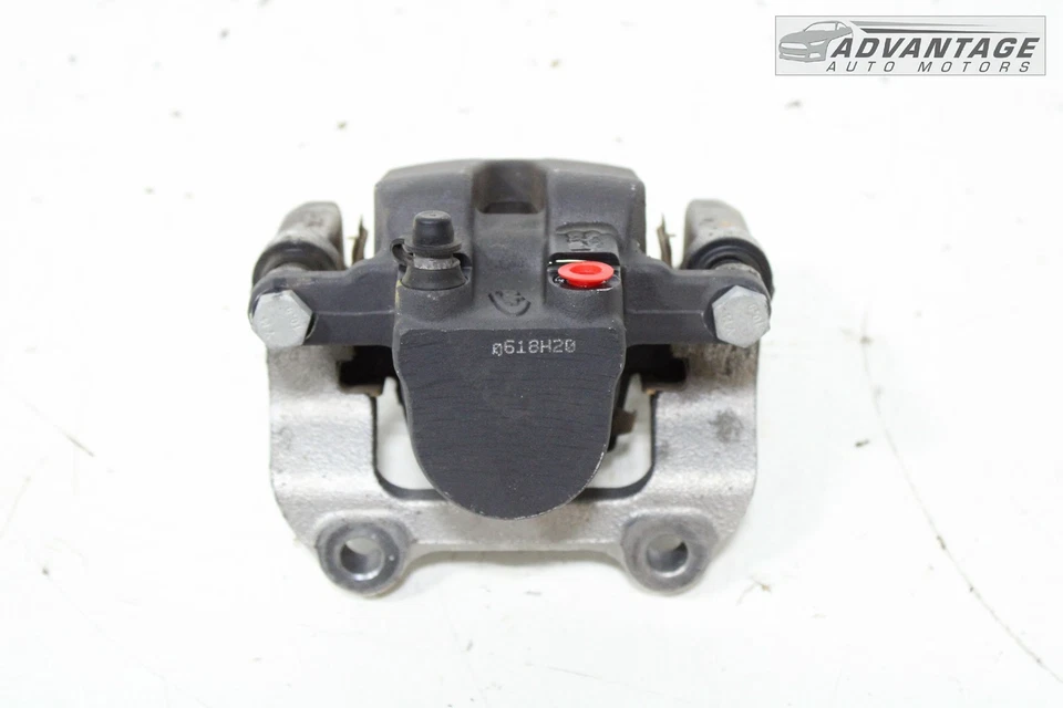 Dodge Challenger 2010-2023 trasero izquierdo tracción trasera ABS pinza de freno OEM Foto 2 de 4