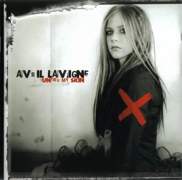 Under My Skin, Avril Lavigne - Photo 1/1
