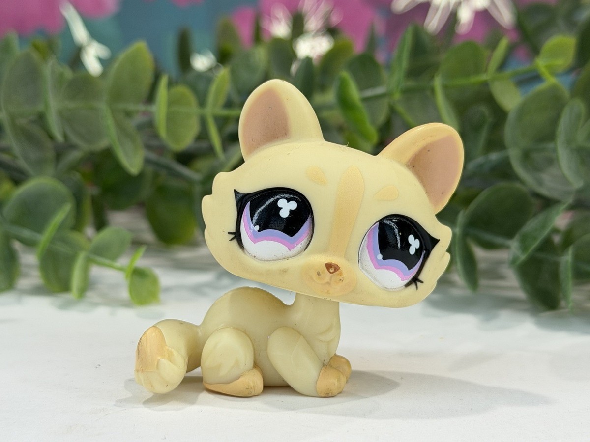 Littlest Pet Shop 848 Lps Authentic Cream Crouching Cat Purple