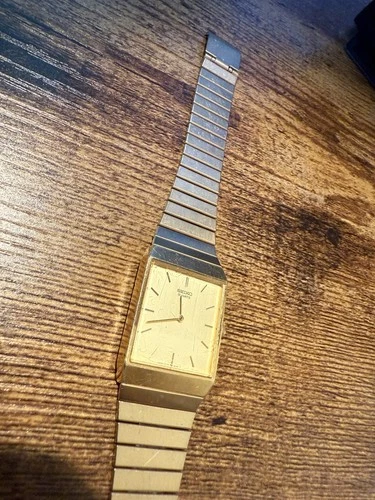 Vintage Seiko Quartz Tank 5Y00-6020 Gold Tone Rectangle Watch 1980s Japan