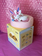 Hollybox Pok&eacute;mon Eevee Sleeping Blind Box Sealed Official Figure