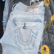 True Religion Light Wash Blue Bootcut Denim Jeans Embroidered Flap Pockets Men