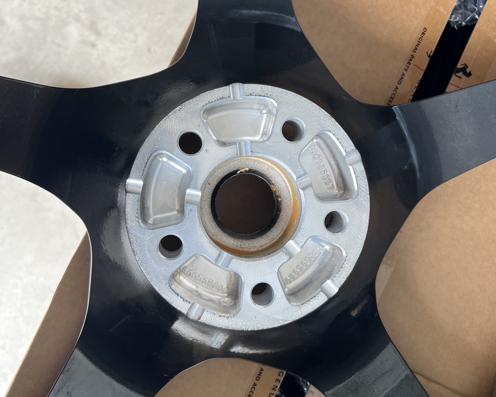 Ferrari Purosangue Front Wheel P/N 983057