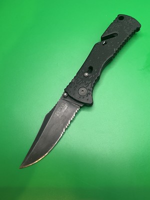 SOG Trident Assisted Open Combo Edge Folding Pocket Knife!