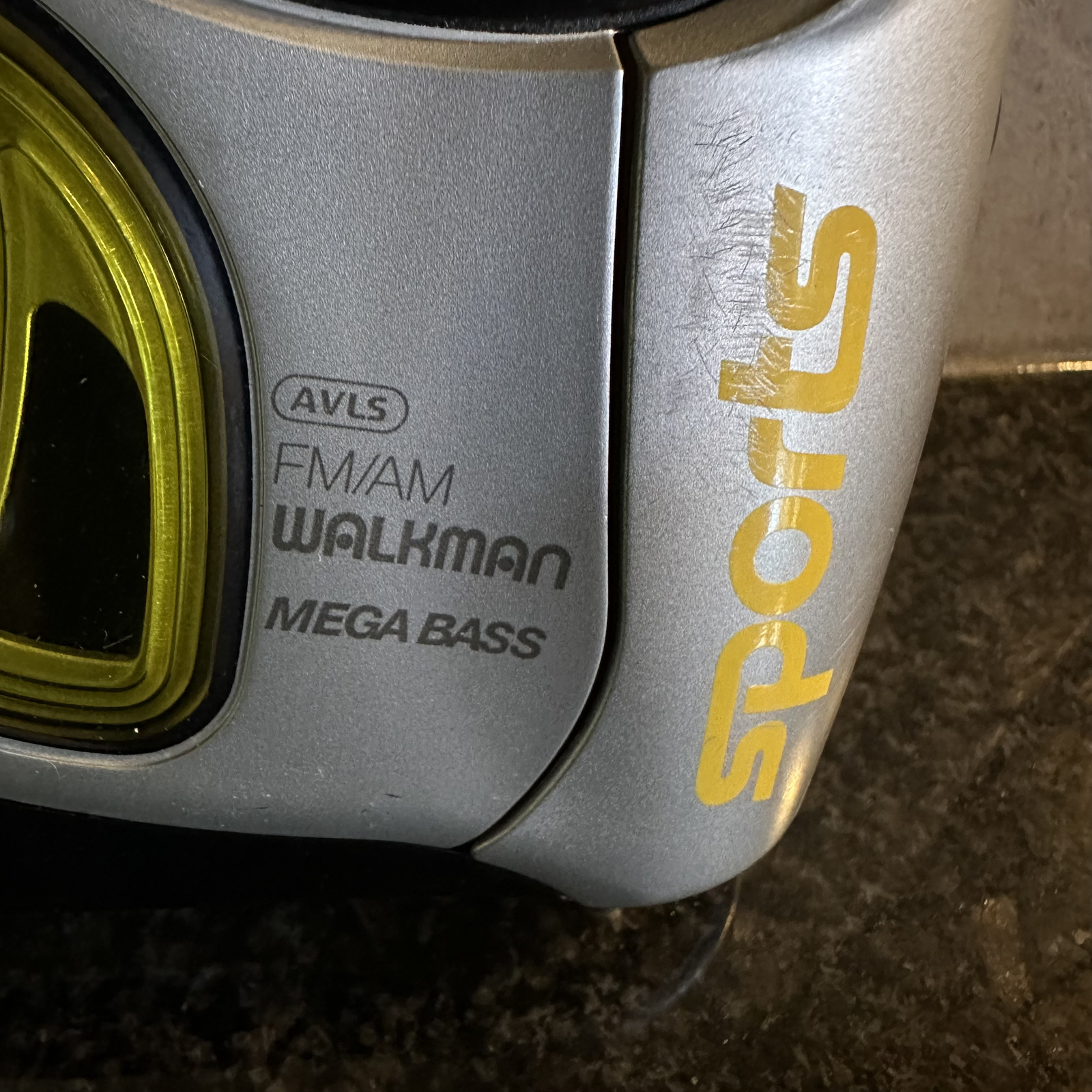 Sony WALKMAN Sports WM-FS111 Portable AM/FM Radio Cassette Player Mega Bass Vtg*