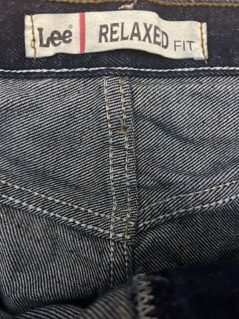 Leeです！ LEE MEN'S CLASSIC FIT STRAIGHT LEG STRETCH JEANS RN 130273 42 x 32