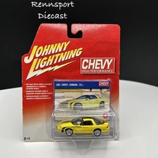 JOHNNY LIGHTNING 2001 CHEVY CAMARO ZL1 YELLOW HIGH PERFORMANCE 1:64 DIECAST!