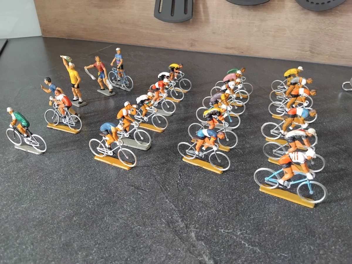 Coureurs Cyclistes Starlux échelle 1:32 (60mm) - FUN RISSE - Personnages Civil - Bon état