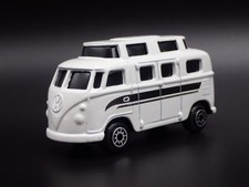 VW VOLKSWAGEN CAMPER BUS VAN BLANC 1/64 ÉCHELLE MODÈLE RÉDUIT EN DIECAST