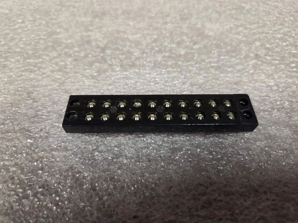 '1 PIECE' - PN# 10-172, 410-10, 410-GP-10 - TRW / CINCH TERMINAL BOARDS - Image 2 of 3