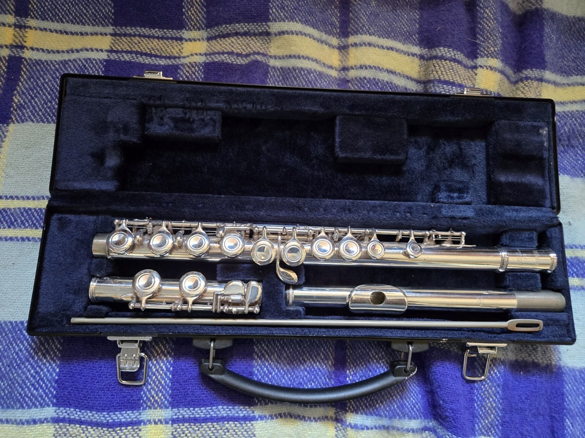 YAMAHA/ ヤマハ　フルート flute　YFL-221 後期型 管楽器 YAMAHA/ ヤマハ フルート flute YFL-221 後期型 管楽器