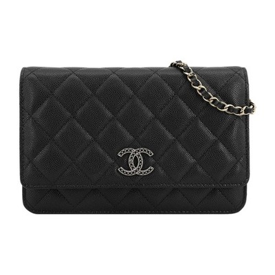 Chanel gold buckle quilted leather wallet for women 7.48×1.4×4.7 in