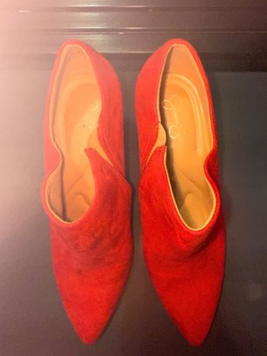 Jessica Simpson red heel size 8
