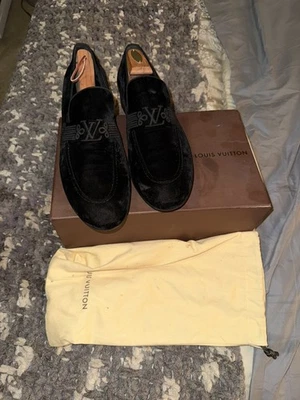 Men’s Louis Vuitton Dark Brown Suede Loafers Size 7.5M Louis Vuitton | Shoes | Mens Louis Vuitton Dark Brown Suede  main image 3