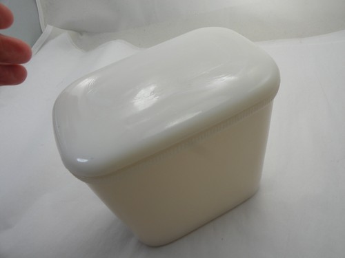 Vintage H A Hazel Atlas Milk Glass Refrigerator Dish with Original Lid Container - Picture 10 of 15