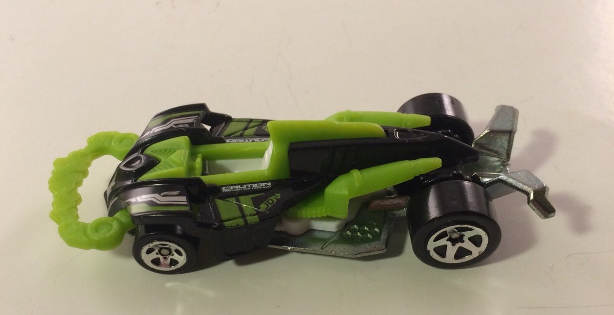 Hot Wheels 2013 Mattel Wattzup Green # 1186 Diecast Race Car 1:64