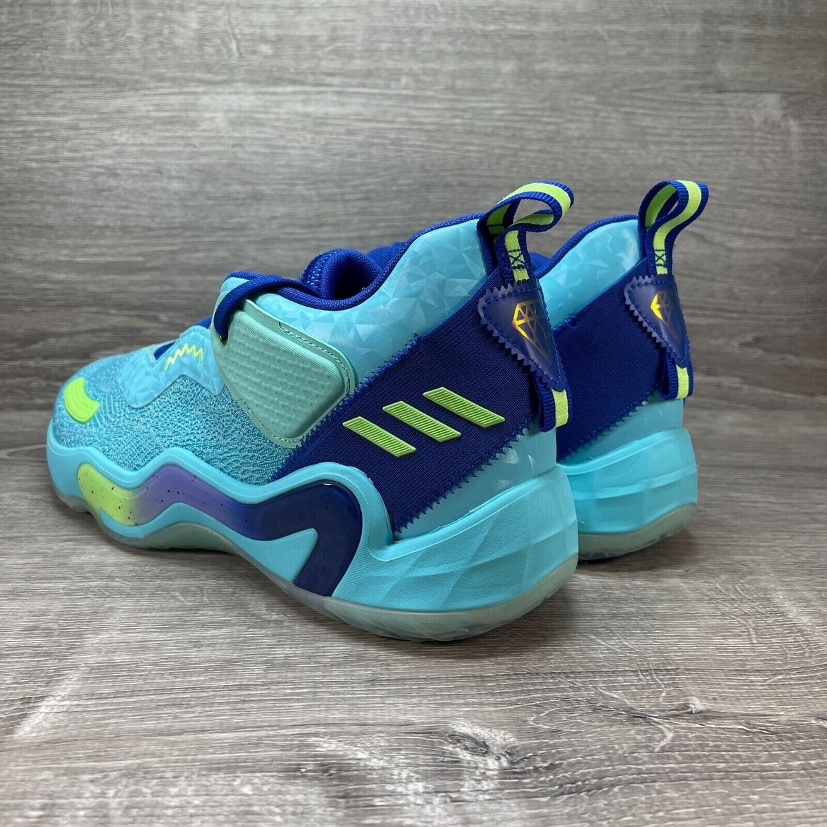 adidas バッシュD.O.N. ISSUE #3 【DON issue 3】要注意！ ドノバン