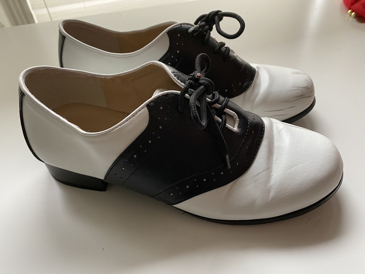 タイニーアンエステルScottie Skirt & Saddle Shoes I had saddle shoes and poodle skirt. Did you?