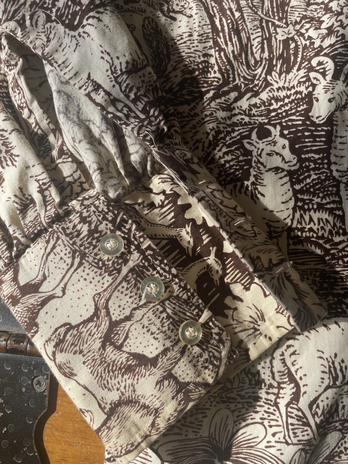 Vintage Expressions Campus Button-Up Shirt Medium… - image 4