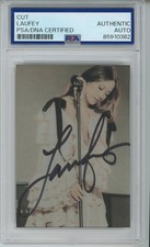 SIGNED Laufey MUSIC CONCERT Photo Picture Cut PSA DNA COA CERTIFIED AUTOGRAPH