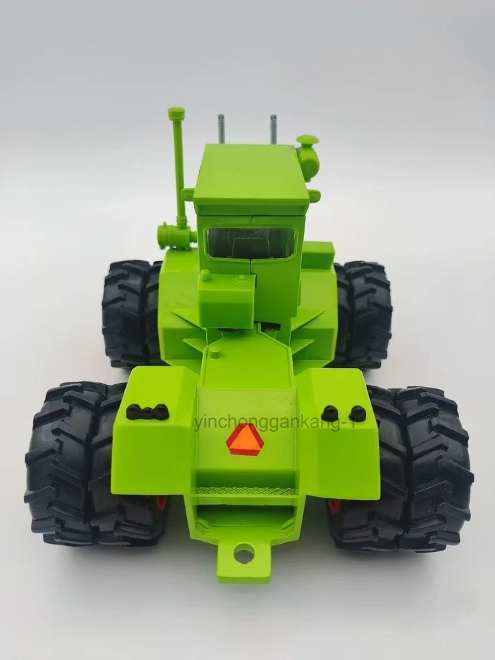 ERTL Steiger 1/32 ERTL 8 Wheel Twist Waist Tractor Zinc Alloy Model - Image 4 of 4