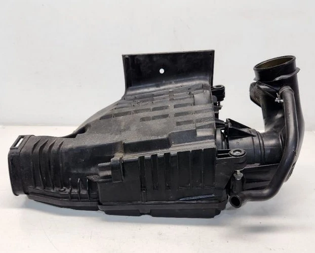 2003-2005 Mercedes C-Class OEM Air Cleaner Intake Filter Box With Warranty Foto 2 de 4