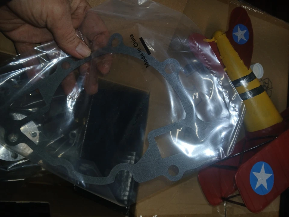 Bomba de agua 43057 Gates para camión F350 E150 furgoneta E250 E350 F150 F250 Econoline Foto 4 de 4