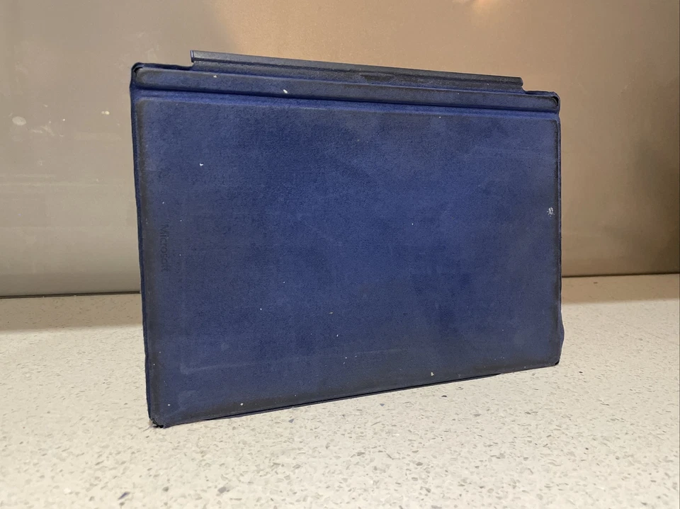 Microsoft Surface 3 Touch Cover Keyboard Model 1654 - Blue - Image 2 of 4