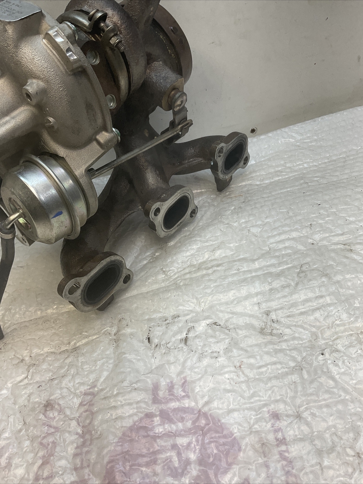 14-20 MASERATI GHIBLI 3.0L LEFT DRIVER TURBOCHARGER MANIFOLD OEM 36k Miles Only