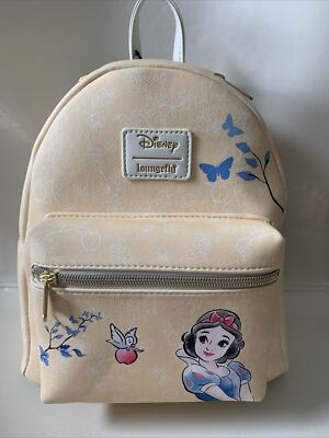 NWT Disney Parks Loungefly Snow White & seven dwarfs Mini