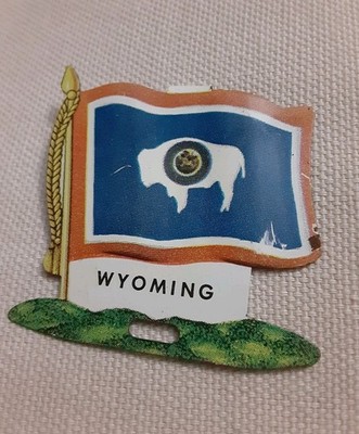 Nabisco Shredded Wheat Wyoming State Flag Facts Metal Pinback Vintage 1950 s