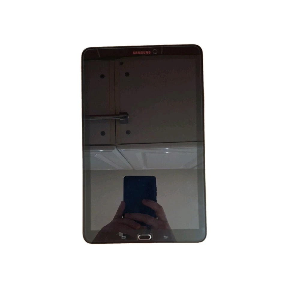 Samsung Galaxy Tab E 8GB Storage Black Wi-Fi Only Android 4.4 Tablet Lightweight - Image 2 of 4