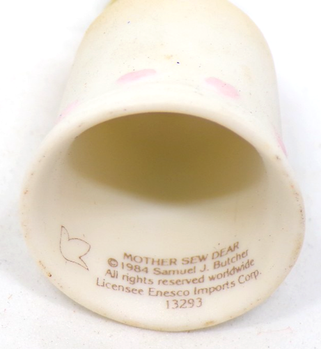1984 Enesco Precious Moments Thimble Mother Sew Dear Girl Sewing Taiwan - Picture 5 of 6