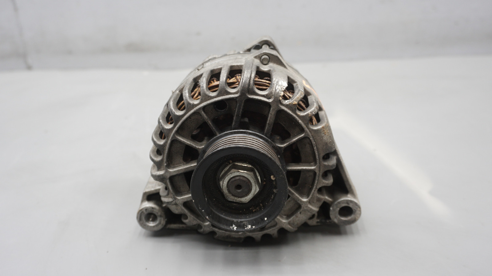 2002 Ford Thunderbird 3.9L Generator Alternator Assembly 110 AMP OEM