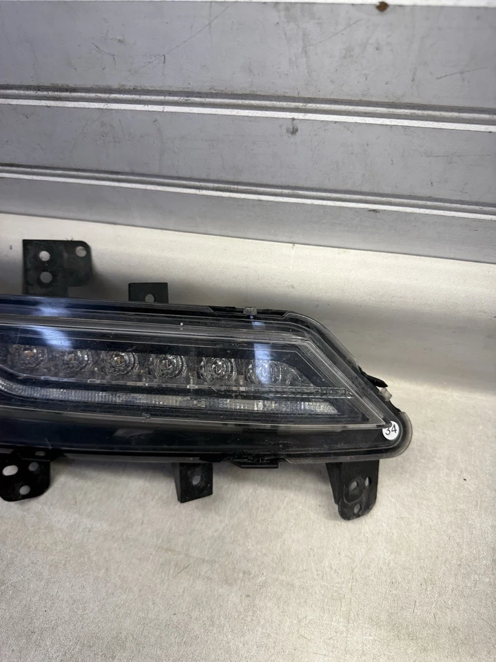 Lincoln MKZ 2013-2016 luz antiniebla lado del pasajero derecho OEM Foto 3 de 4