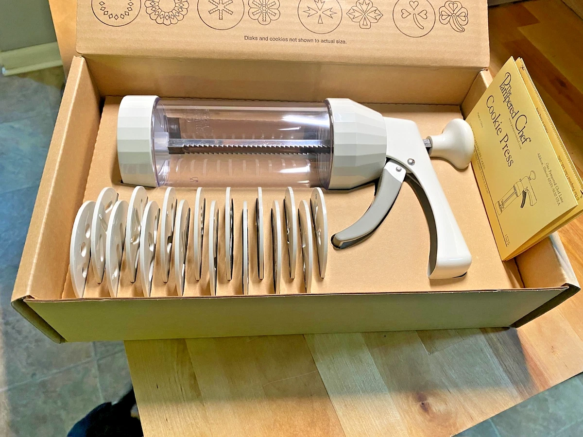 Pistolet Presse-biscuits Pampered Chef 1525 - Avec 16 Disques - Boîte Ouverte Jamais Servi