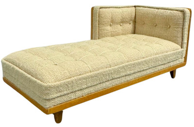 Puppenstube beige Chaiselongue Mid Century Schnittmöbel JBM hell Nussbaum
